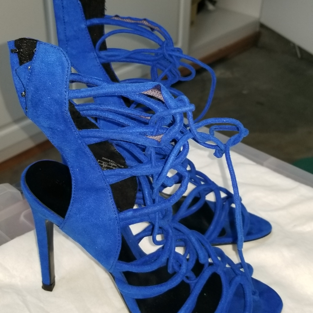 Zara blue suede strappy heels size 5.5